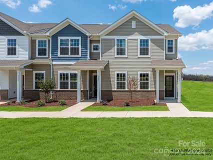 9704 Inkberry Drive 707