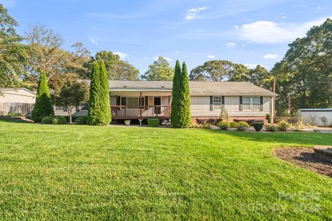 2225 Hart Road sold home in Riverhaven, Charlotte, NC