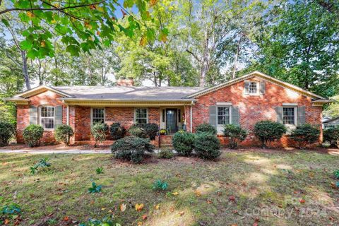 4235 Kingswood Road sold home in Kingswood, Charlotte, NC