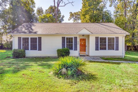 5300 Abner Lane sold home in Milhaven Woods, Charlotte, NC
