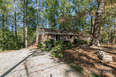 7345 Oakwood Lane