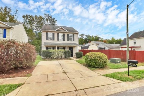5435 Henderson Oaks Drive sold home in Henderson Oaks, Charlotte, NC