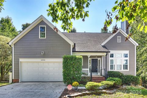 Previously sold for $633,400