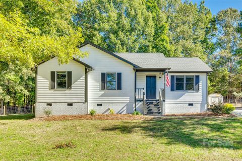 711 Winding Way Drive sold home in Newtown Estates, Monroe, NC