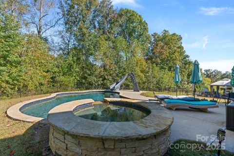 Previously sold for $620,000