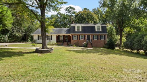654 Woodend Drive sold home in Mountain Brook, Concord, NC