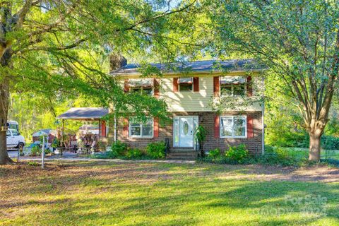5274 Mt Gallant Road sold home in River Pines, Rock Hill, SC