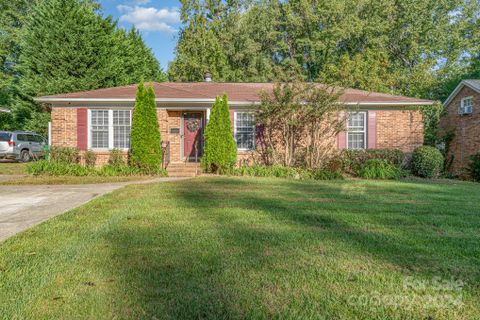 5611 Kildare Drive