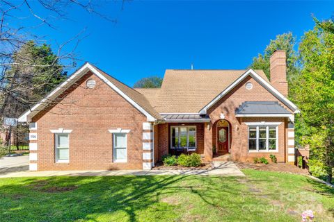 106 Finch Loop sold home in Spring Branch, Fort Mill, SC