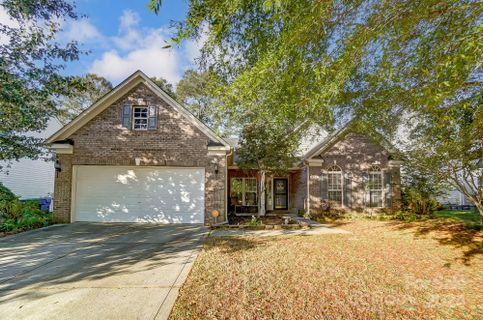 401 Dutchmans Meadow Drive sold home in Dutchmans Meadow, Mount Holly, NC