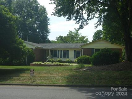 804 Crescent Drive sold home in Eastwood Park, Cherryville, NC