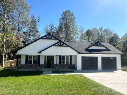 132 Buck Shoals Circle sold home in Deer Creek, Hudson, NC
