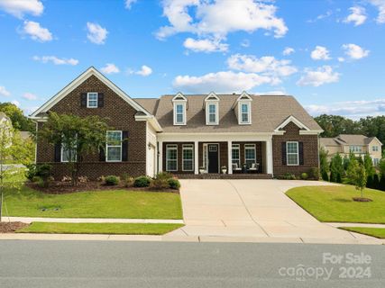 1001 Bloom Road