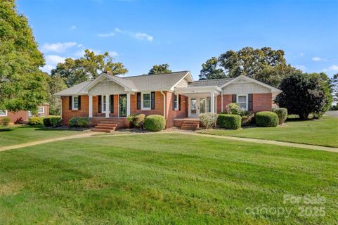 114 34th Street sold home in Westwood, Hickory, NC