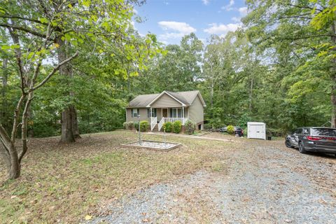 21283 Ravenwood Road 10/11 sold home in Oakwood Park, Albemarle, NC