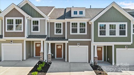 240 Tippin Trail sold home in Gateway Village, Travelers Rest, SC