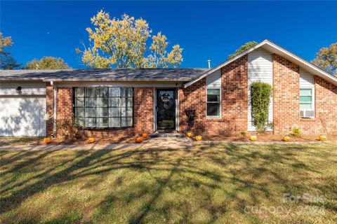 1620 Yorkmont Drive sold home in Yorkdale, Rock Hill, SC