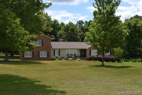 1140 Neely Store Road sold home in Ravenwood, Rock Hill, SC