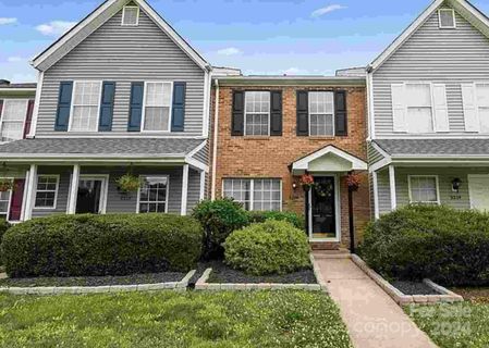 8226 Golf Ridge Drive sold home in Crestview II, Charlotte, NC