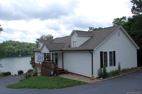 Previously sold for $251,500
