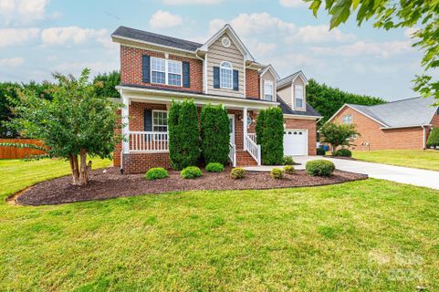 3468 47th Avenue Place sold home in Wandering Meadows, Hickory, NC