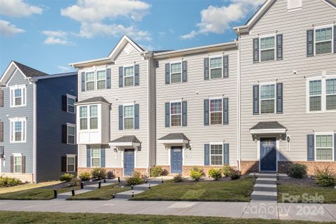 2208 Autumn Olive Lane