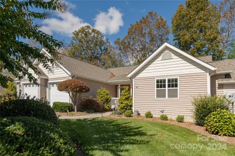 308 Charlestown Drive sold home in Charlestown Place, Hendersonville, NC