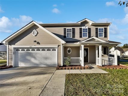 8117 Aqueduct Court sold home in Avery Glen, Charlotte, NC