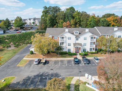 9934 Hyde Glen Court