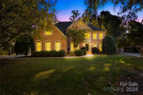 4900 Claybrooke Court