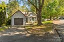 301 Oak Place sold home in Asheville, SC