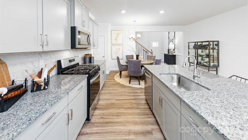7873 Iron Road