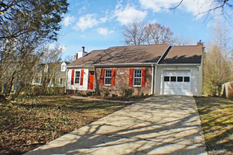 2228 Pinebrook Circle sold home in Lewis Forest, Charlotte, NC