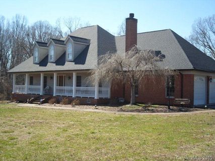 104 Oak Point Drive sold home in Cross Creek, Cherryville, NC