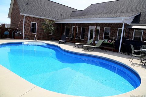 1522 Bennington Court 18