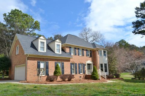 8013 Waterford Drive 10 sold home in King Cove, Stanley, NC