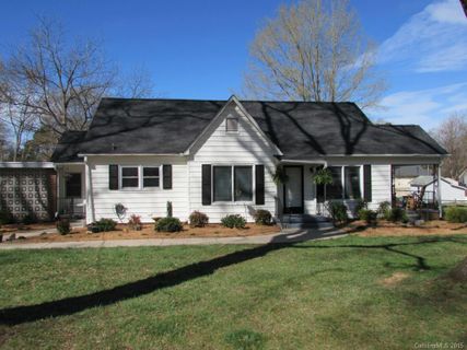 678 Jackson Terrace