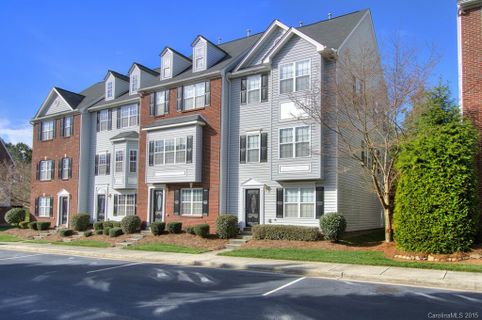 10068 Treeside Lane 15B sold home in Parkview, Matthews, NC