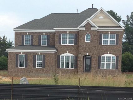 2093 Belle Regal Circle 4