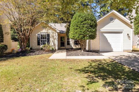 4909 Deerton Road sold home in Edgefield, Charlotte, NC