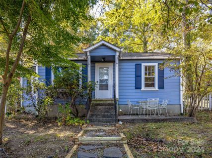 575 Buena Vista Lane sold home in Sylvan Heights, Hendersonville, NC
