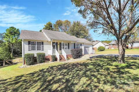 1017 Braxton Drive sold home in Braxton Estates, Concord, NC
