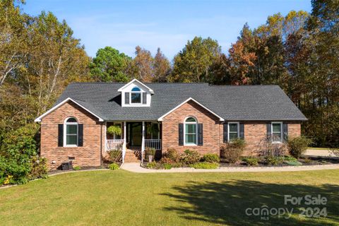 3006 Eaker Drive sold home in Dewey Beam Estates, Cherryville, NC