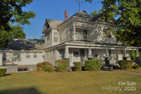 115 S Pearl Street