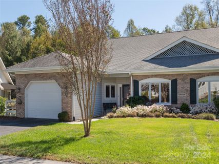 21 Country Meadows Lane sold home in Country Meadows, Hendersonville, NC