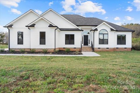 5521 Harvest Hills Road sold home in Harvest Hills, Bessemer City, NC