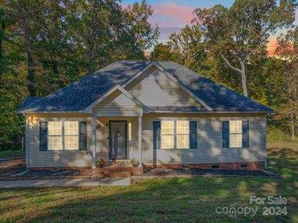 801 White Oaks Circle sold home in White Oaks, Monroe, NC