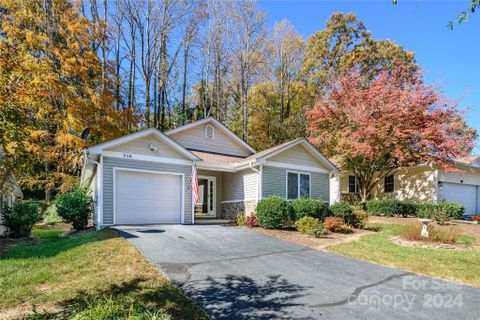 318 Ewarts Hill Road sold home in Duncraggen, Hendersonville, NC