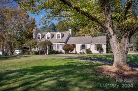 82 Clarendon Road