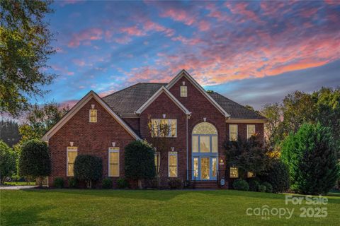 137 Huntfield Way sold home in Templeton Bay, Mooresville, NC